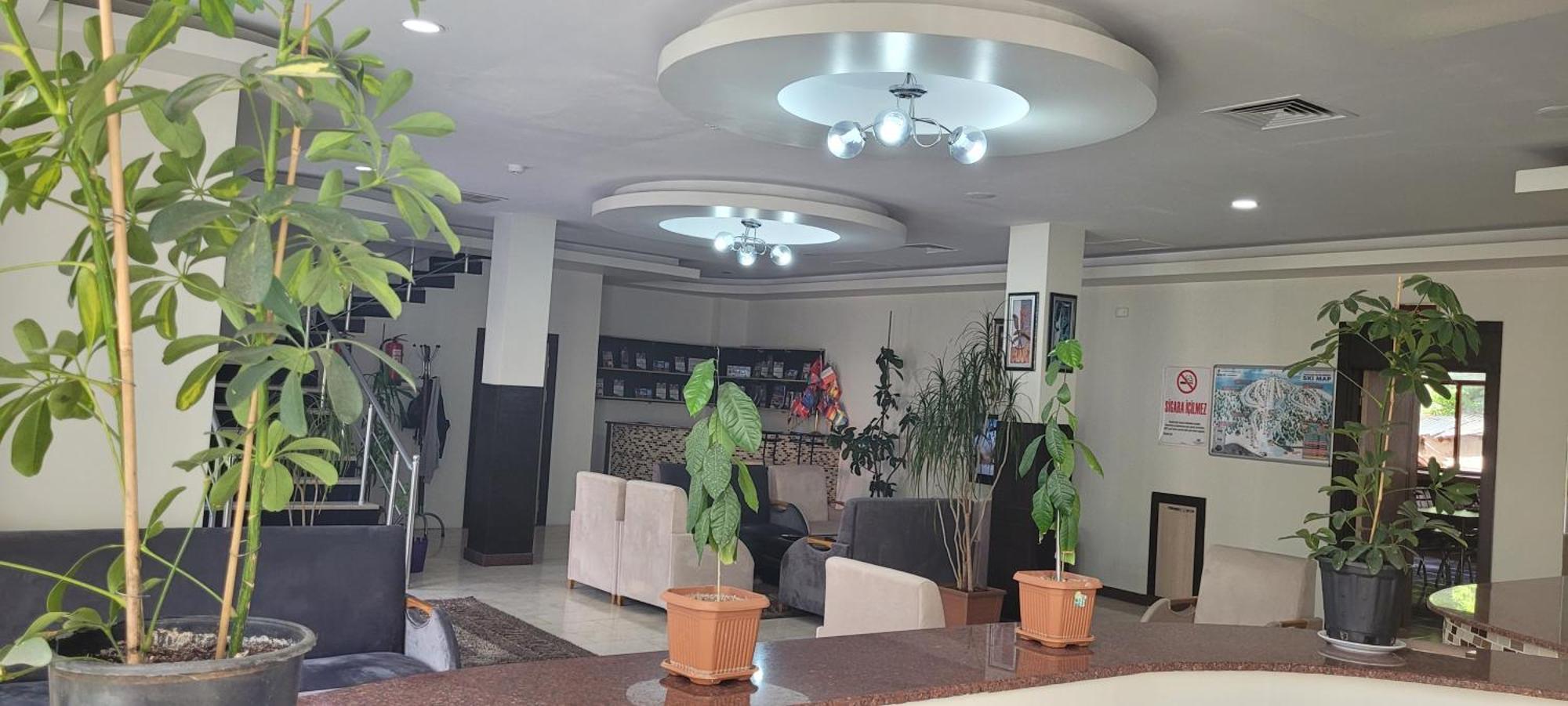 Guengoeren Hotel Kars Buitenkant foto