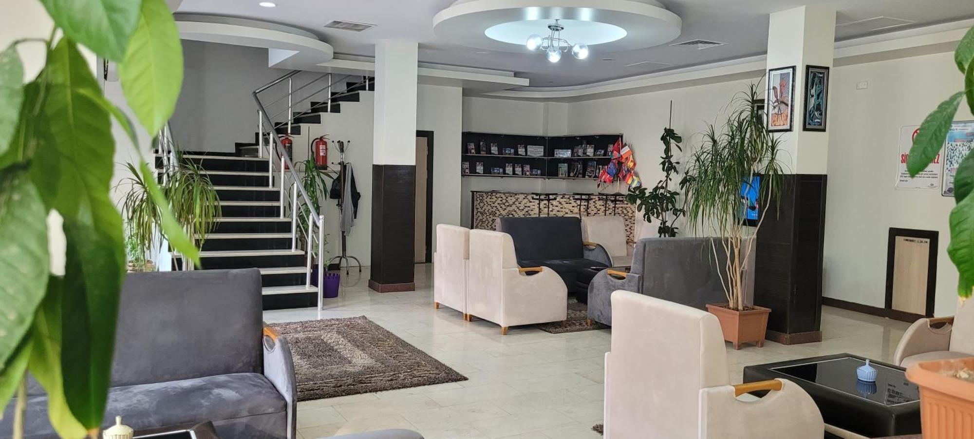 Guengoeren Hotel Kars Buitenkant foto