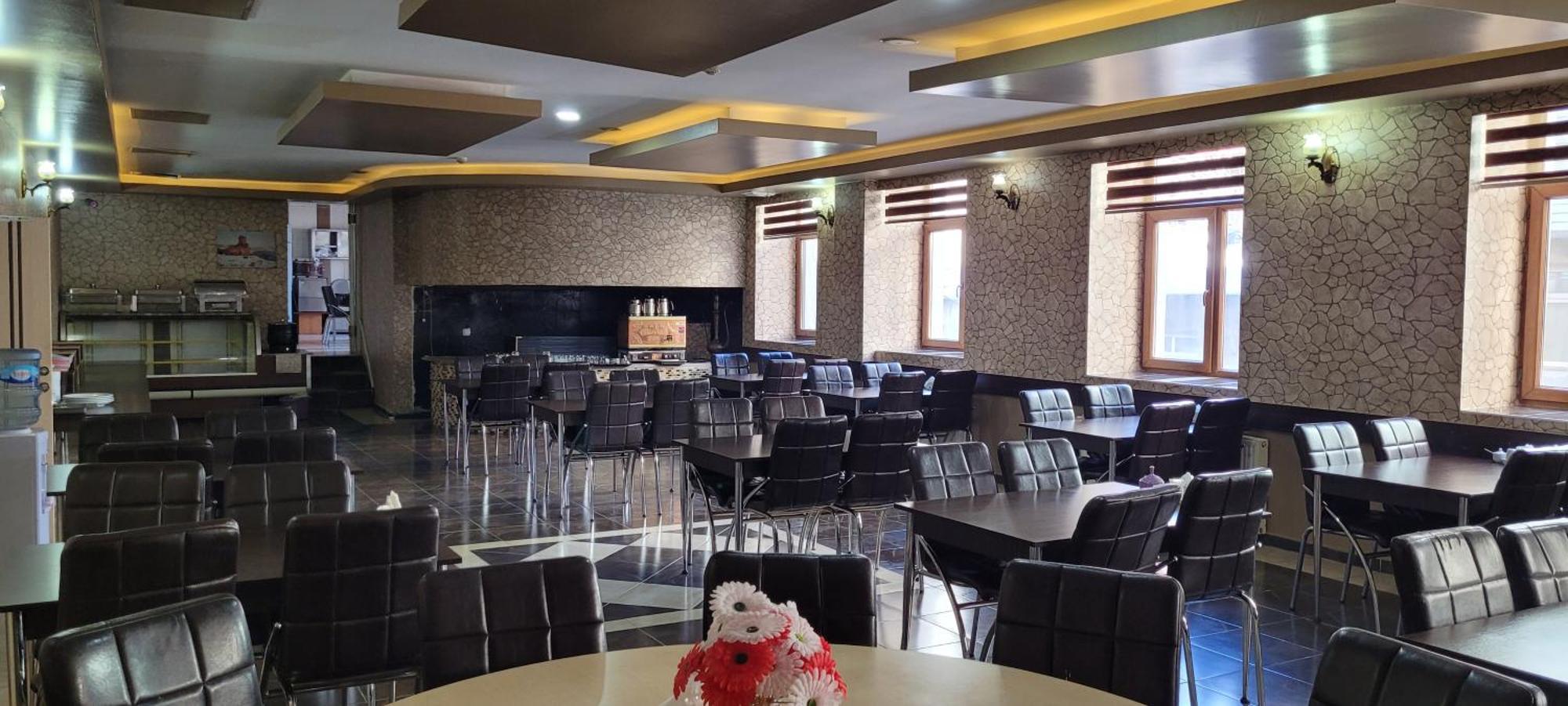 Guengoeren Hotel Kars Buitenkant foto